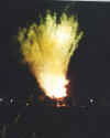 fireworks2.jpg (12003 bytes)